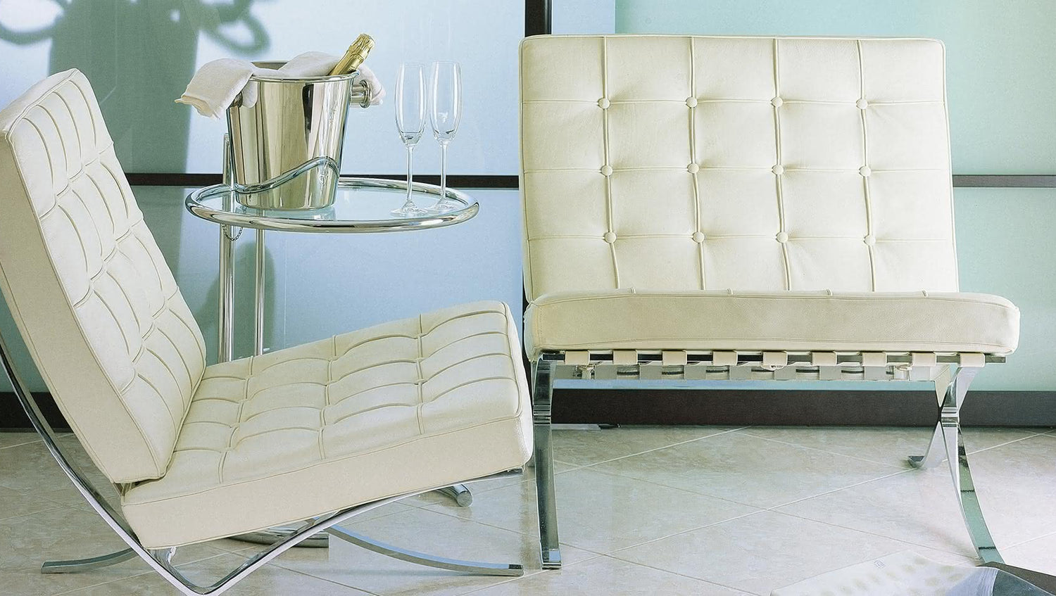 Barcelona armchair with leather or fabric upholstery