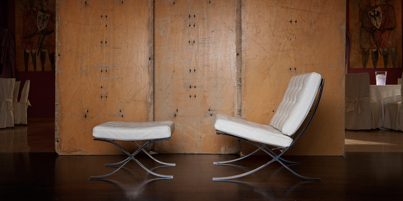 Barcelona armchair with leather or fabric upholstery