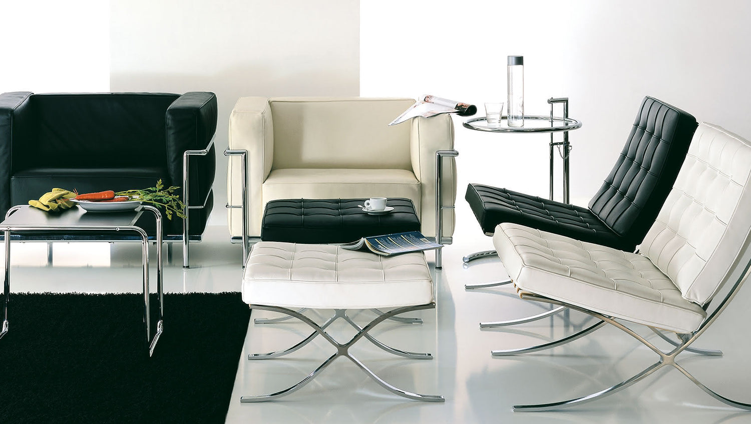 Barcelona armchair with leather or fabric upholstery