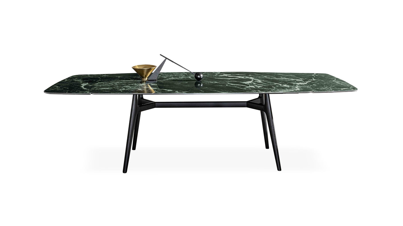 Lewood extendable shaped table