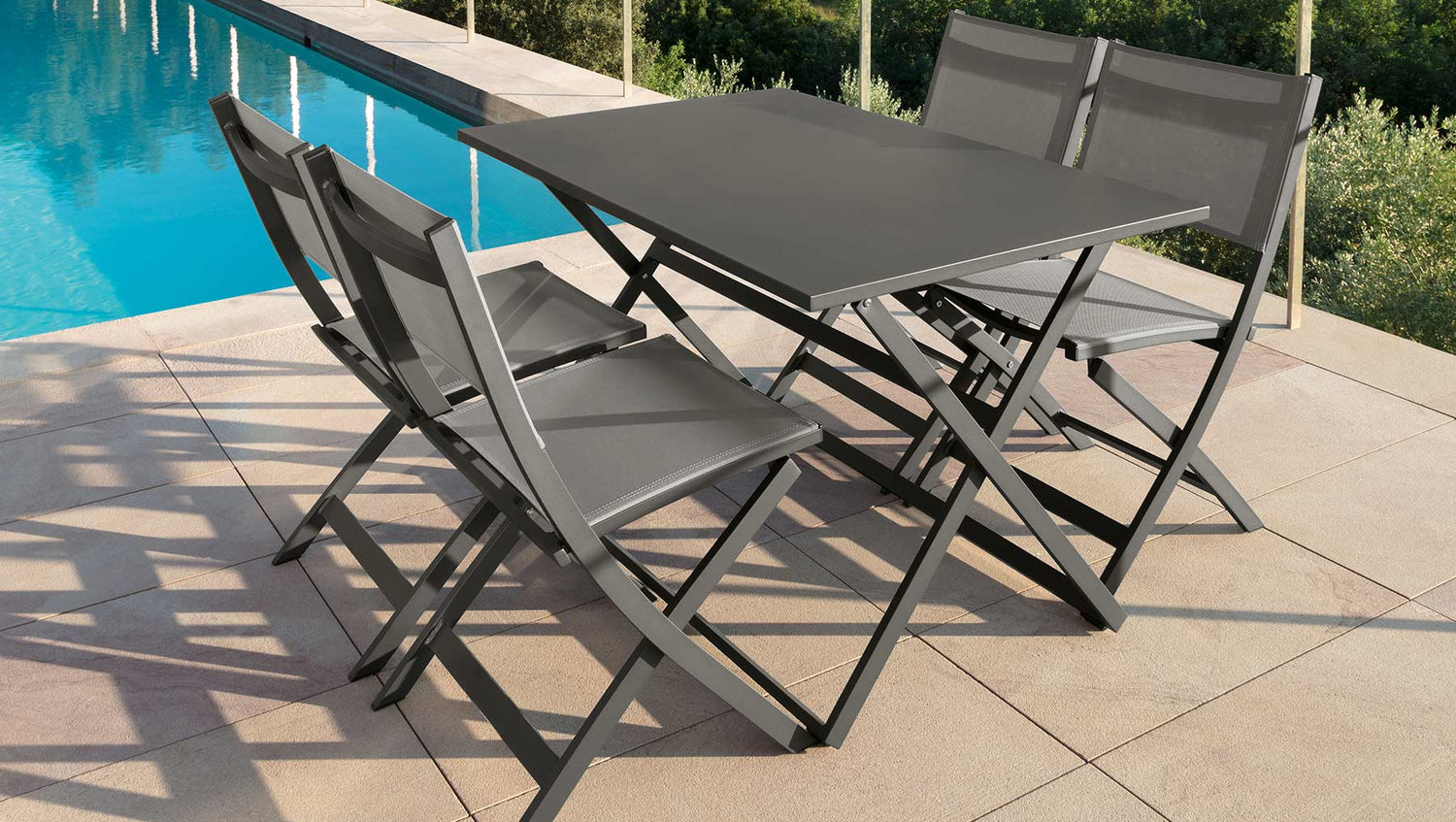 Queen table pliable