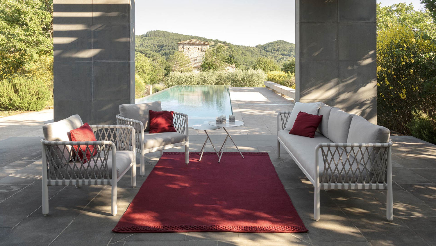 Sofy outdoor coffee table