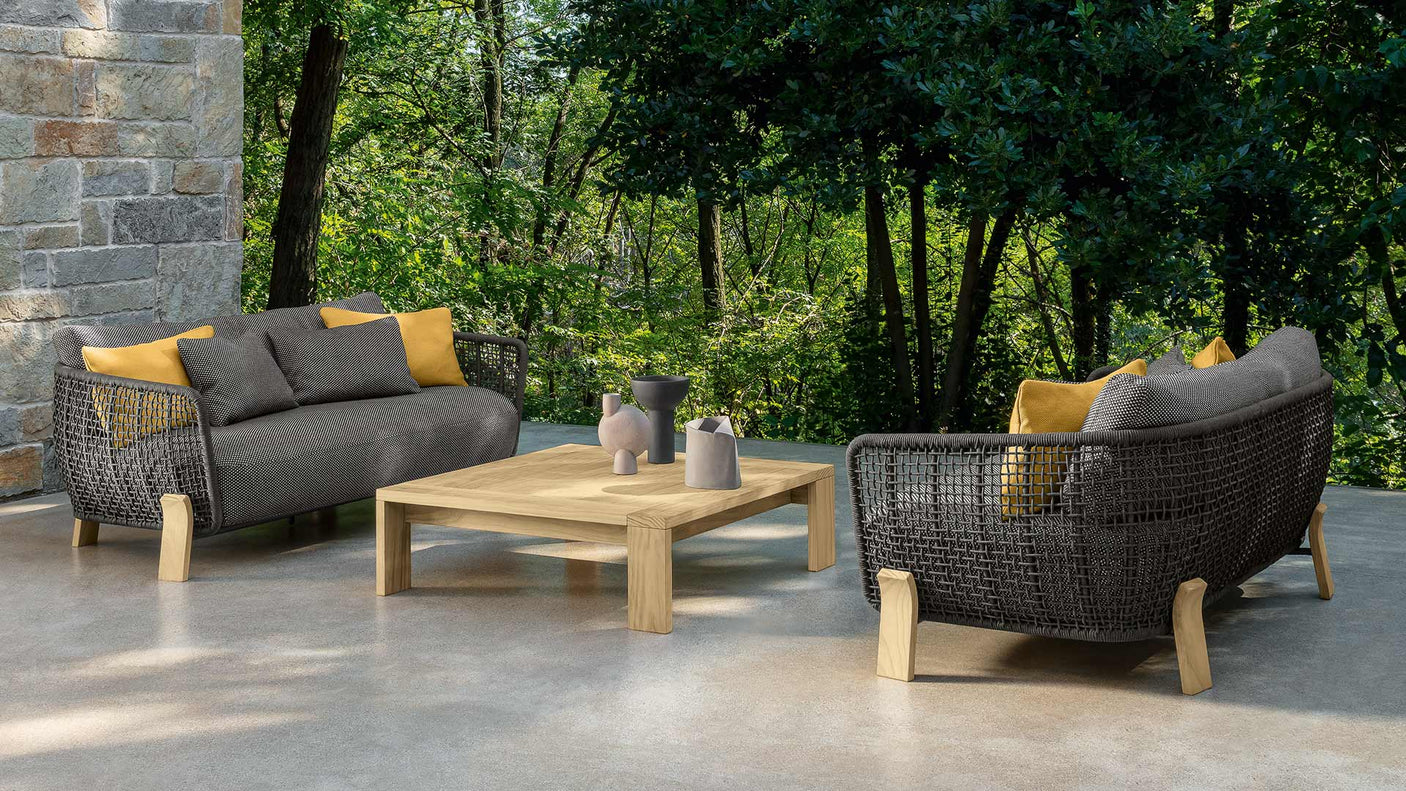 Argo Wood outdoor coffee table