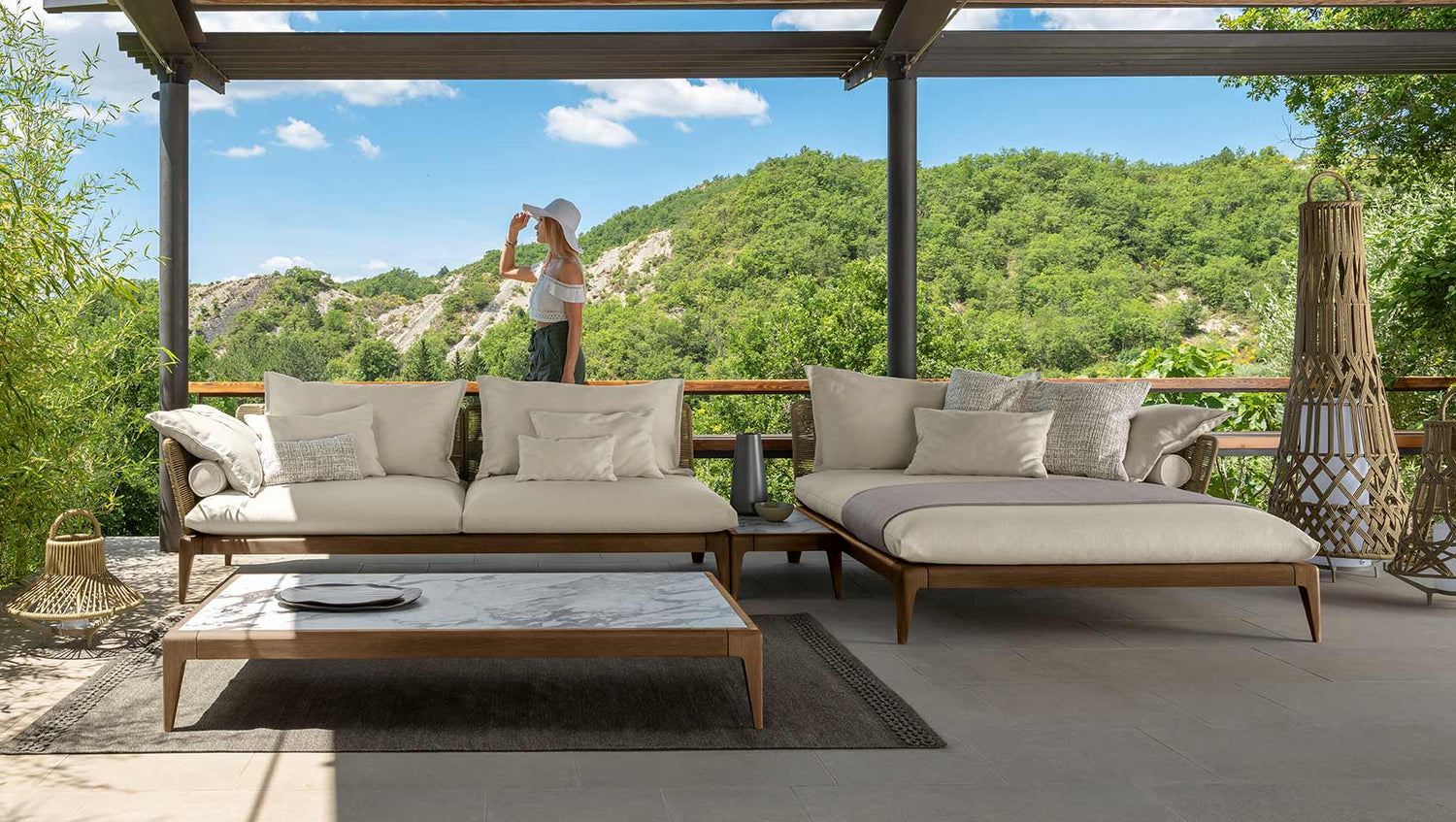Cruise Teak outdoor coffee tables
