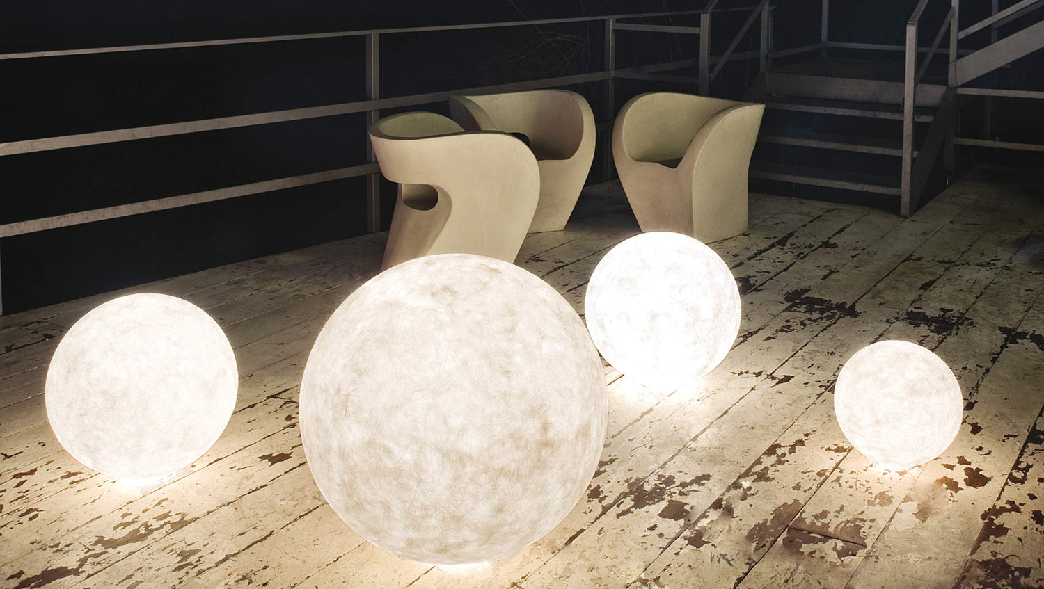 Ex. Moon 2 OUTDOOR LAMP