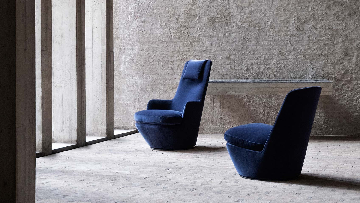 Hi Turn armchair