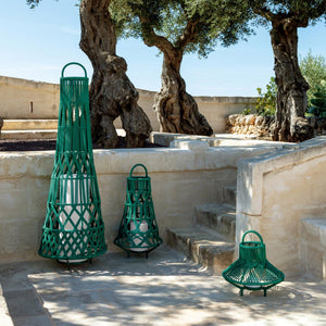 Outdoor floor lamps