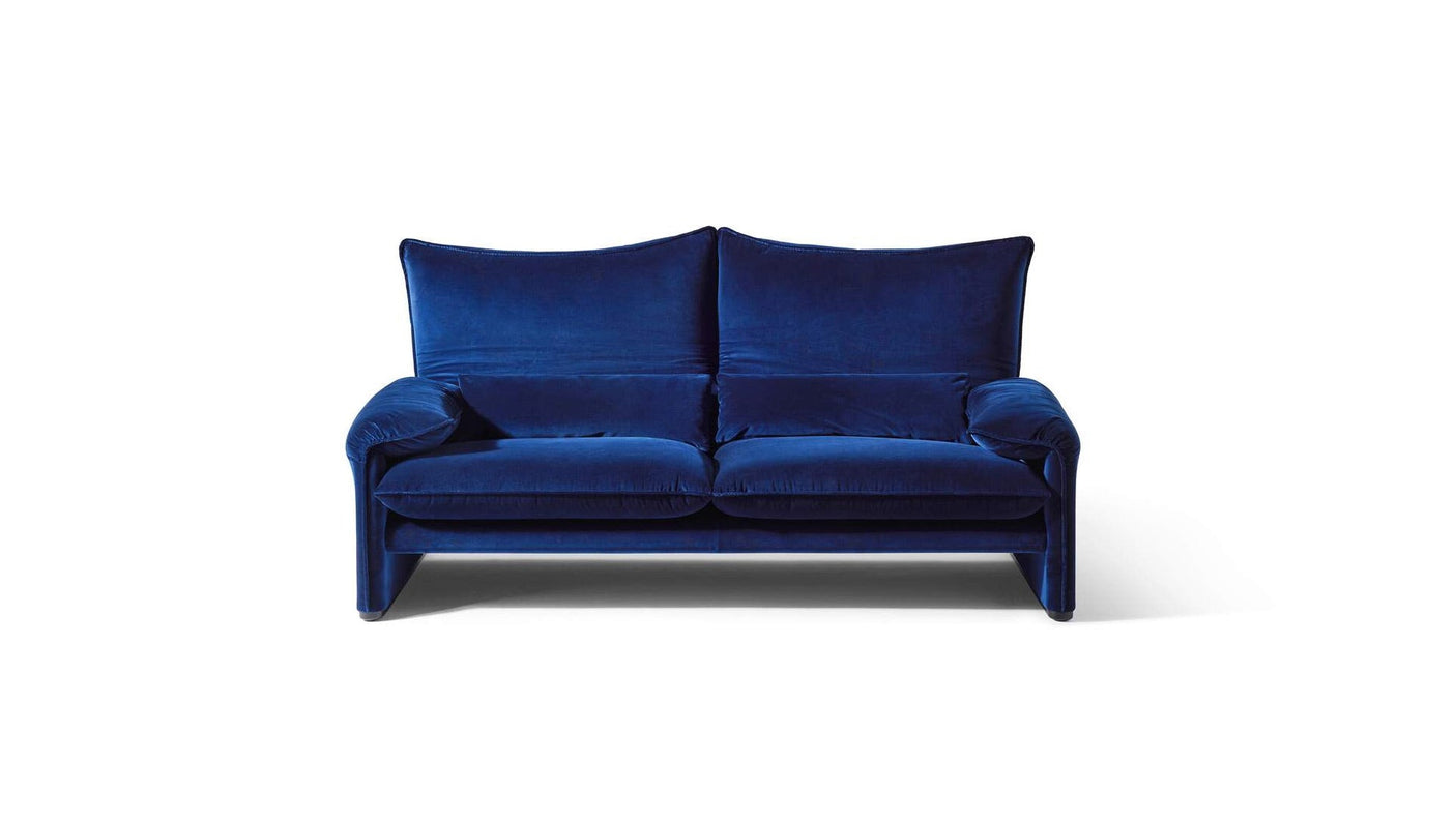 Maralunga sofa by Cassina