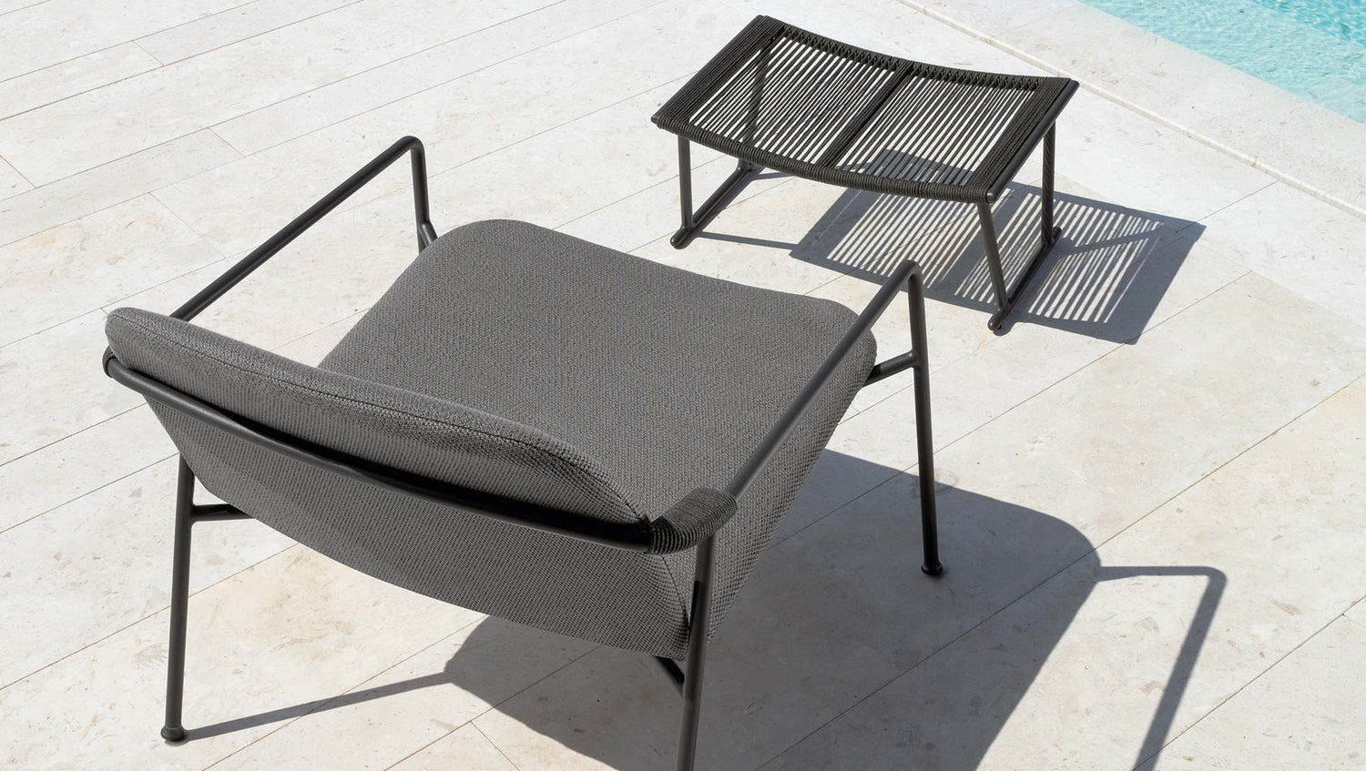 Coral outdoor ottoman