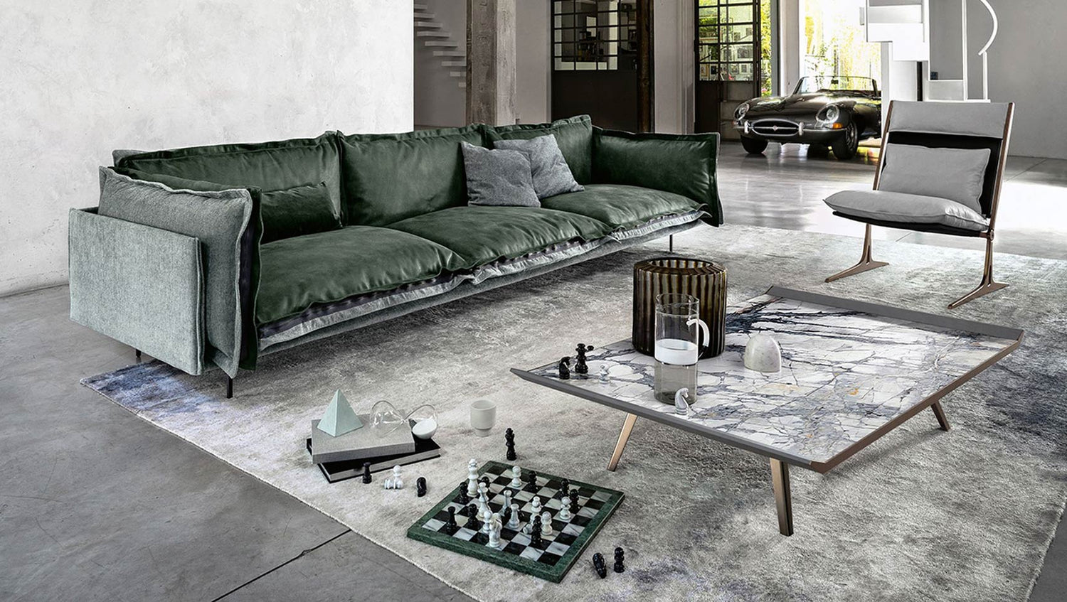 Auto-Reverse sofa by Giuseppe Viganò