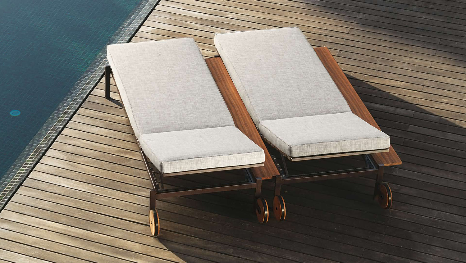 CASILDA Collection-Sunbed wooden frame outdoor 4