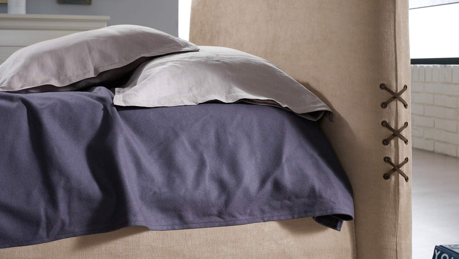 Lit CDI Collection Havana Bed 2