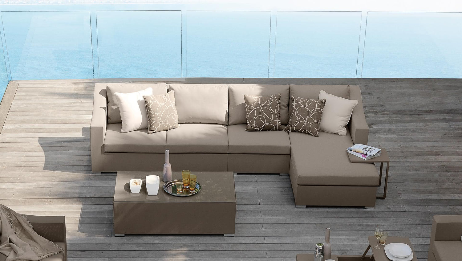 CHIC Side table outdoor