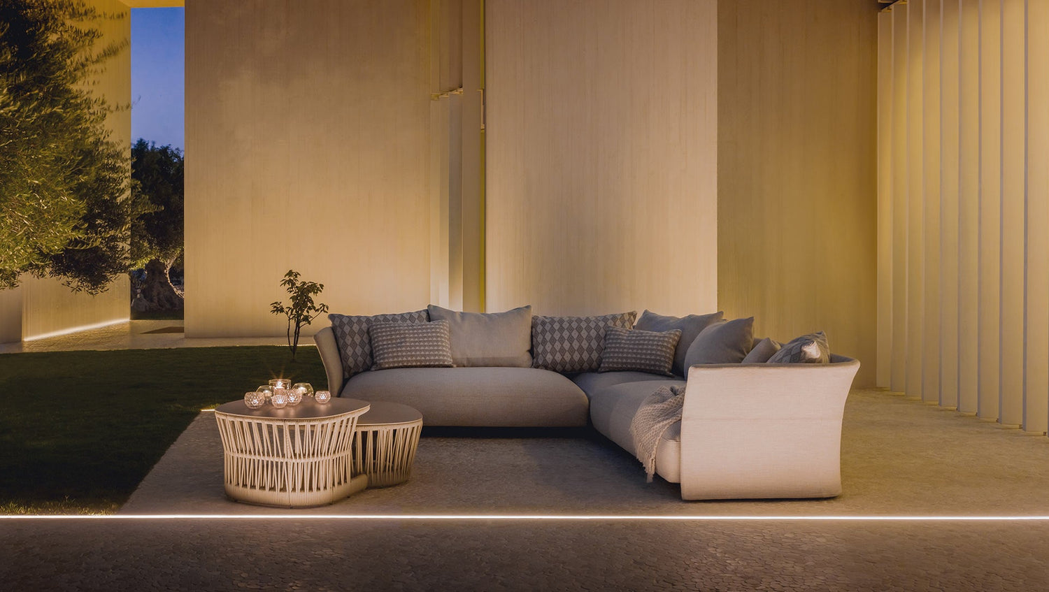 Cliff Déco outdoor coffee table