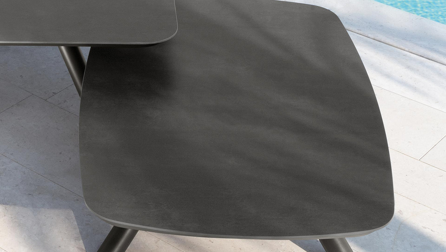 Coral outdoor coffee table