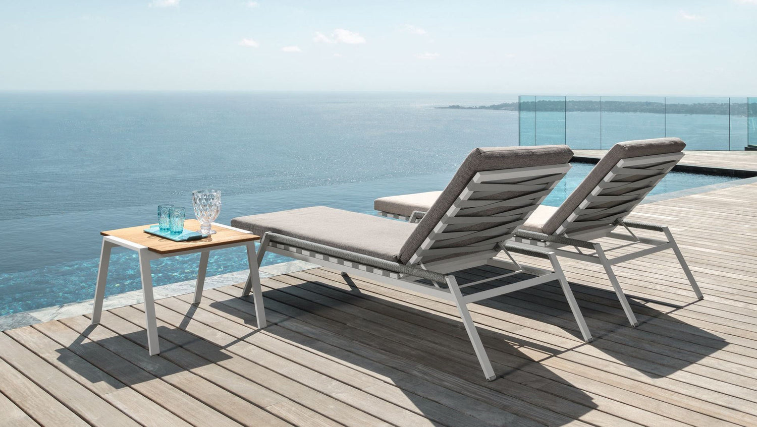 Cottage Outdoor coffee table