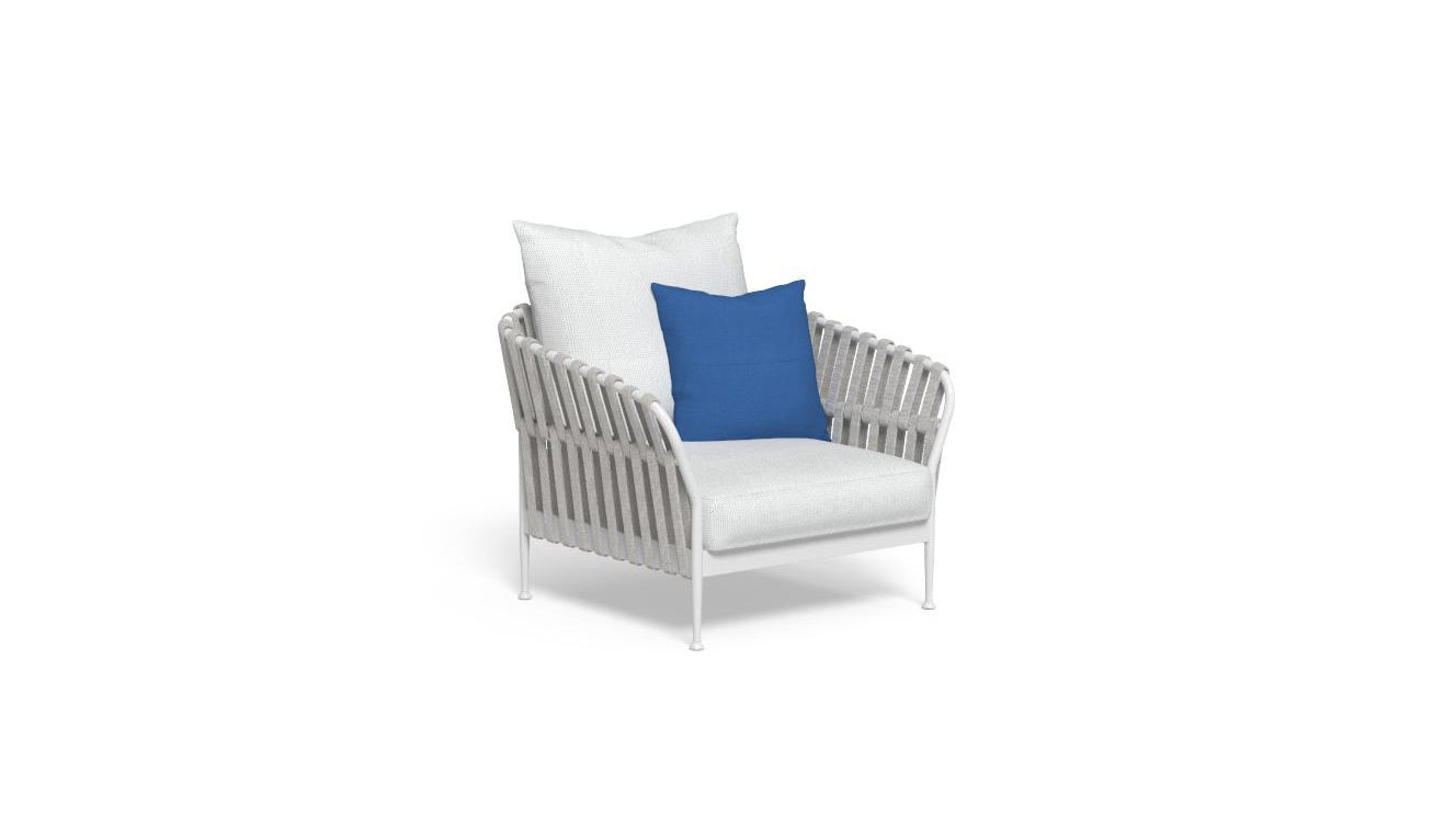 Frame outdoor living armchair