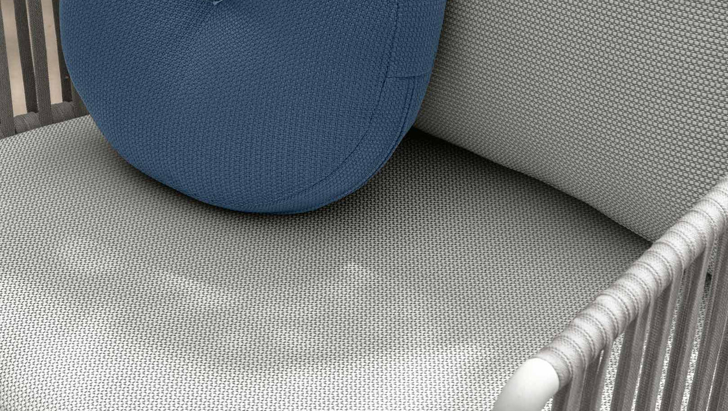 Milo outdoor living armchair