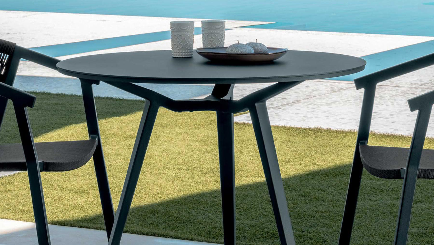 MILO Table pour l'extérieur - Design par TALENTI 5