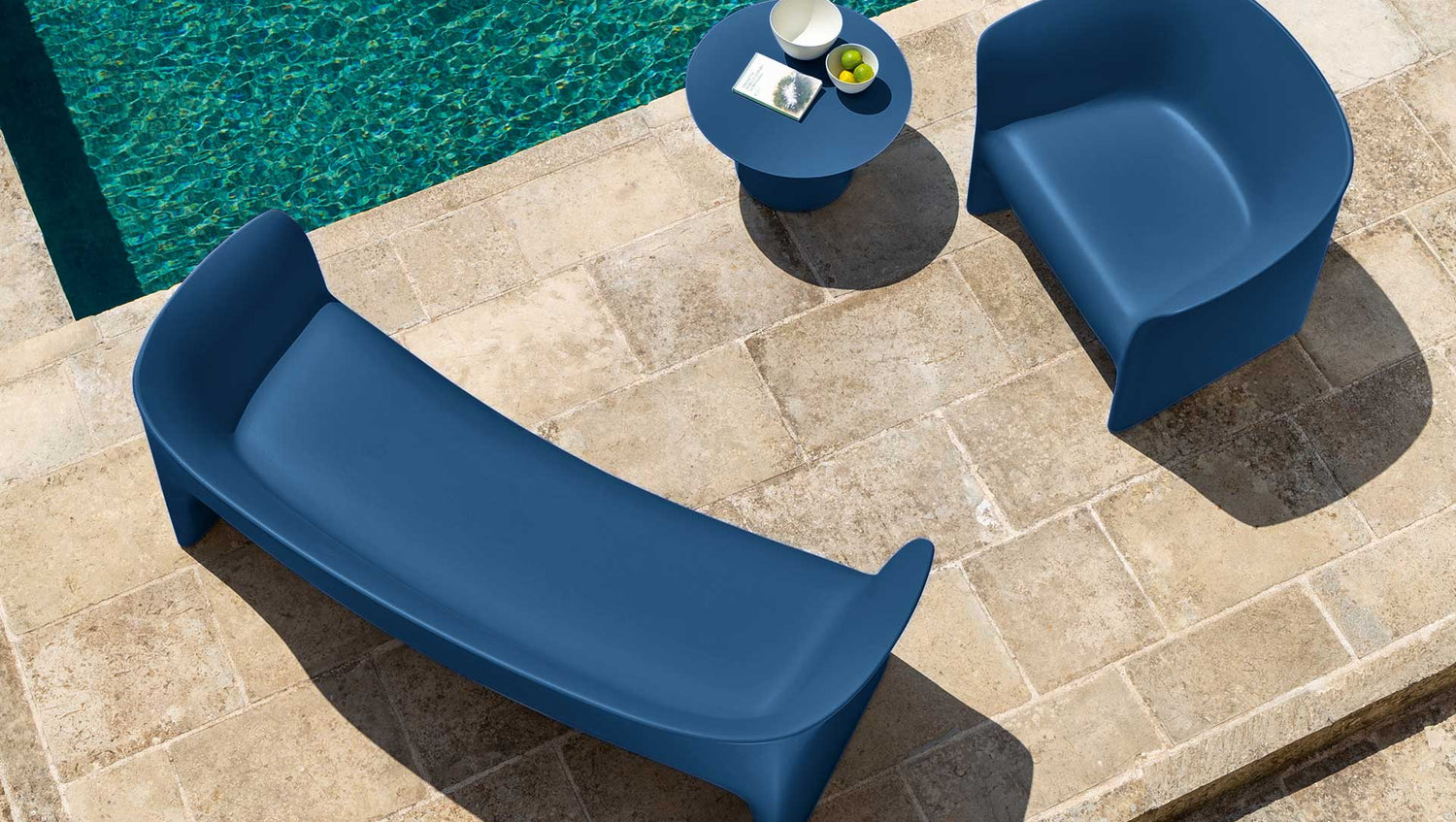 Reef outdoor coffee table