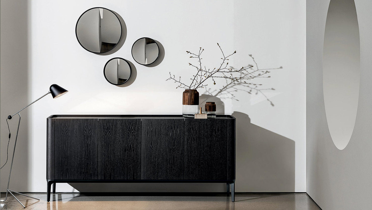 SLIM SIDEBOARD WITH 4 DOORS