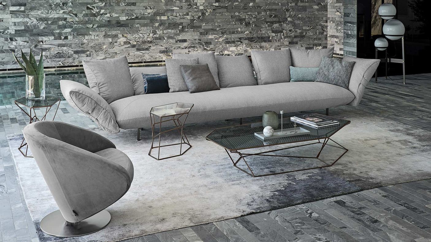 Smooth Operator sofa by Giuseppe Viganò