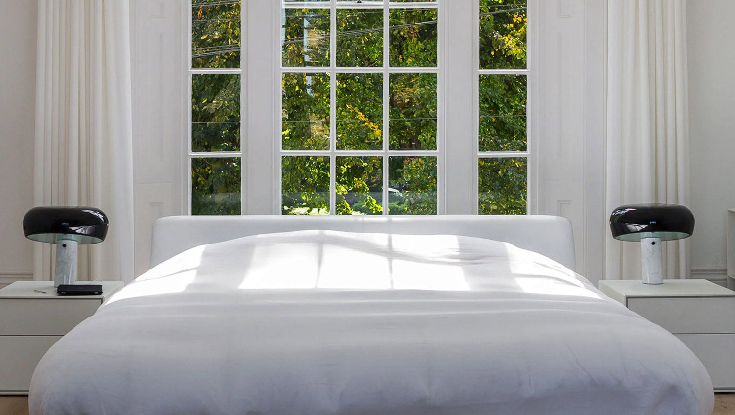 Snoopy Tischlamp by Flos