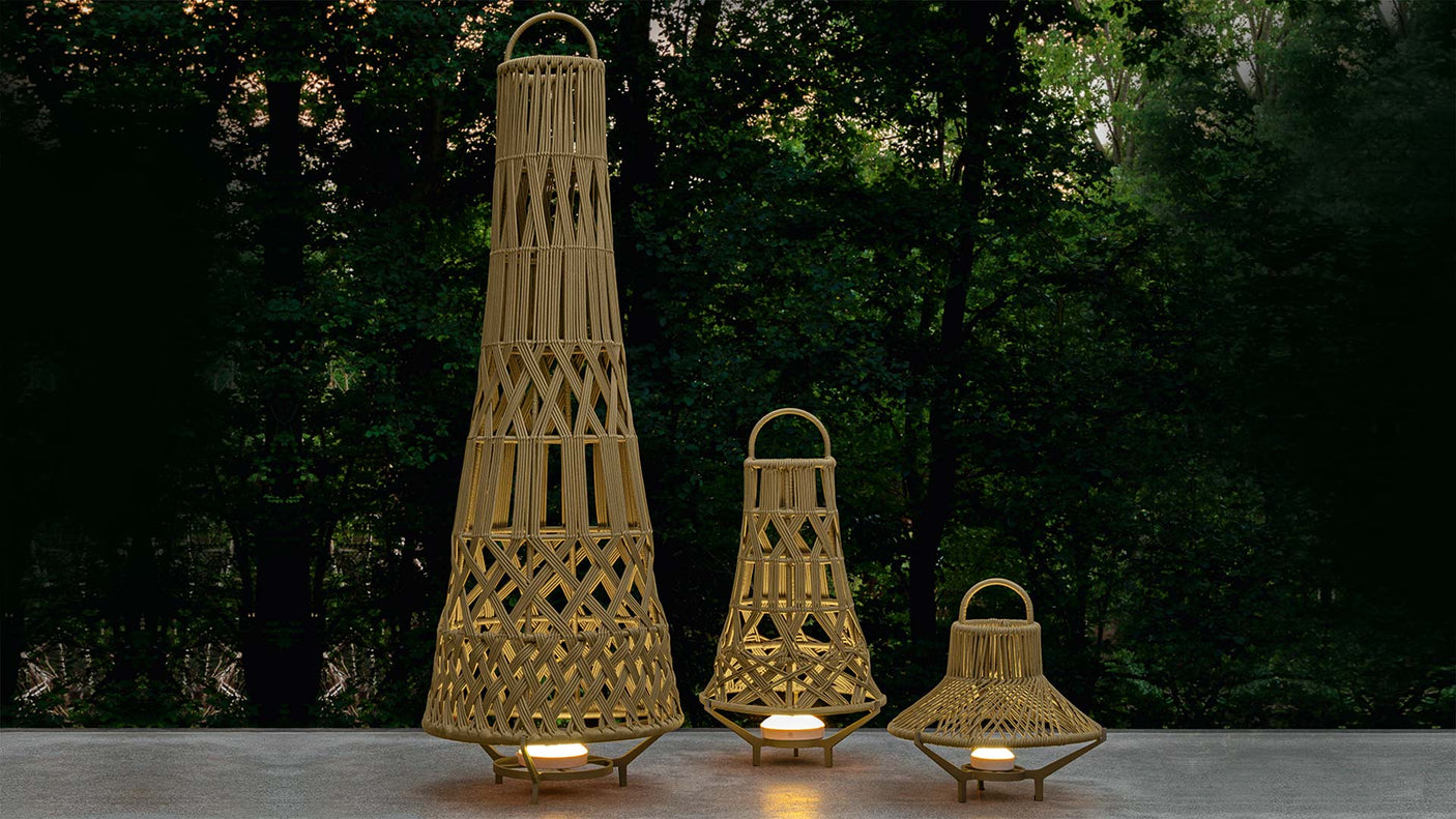 Tribal outdoor lamp