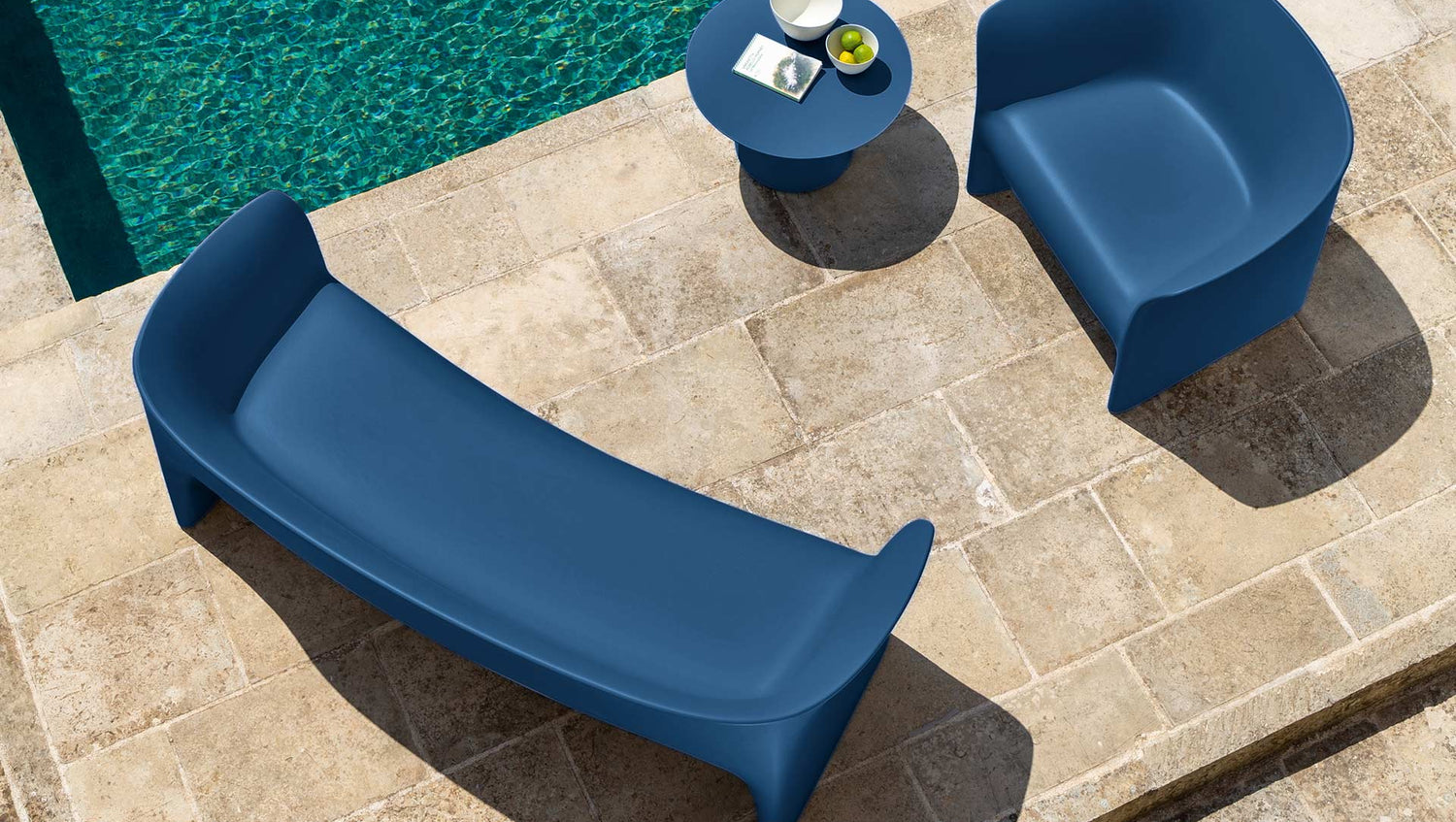 Tweet outdoor living armchair