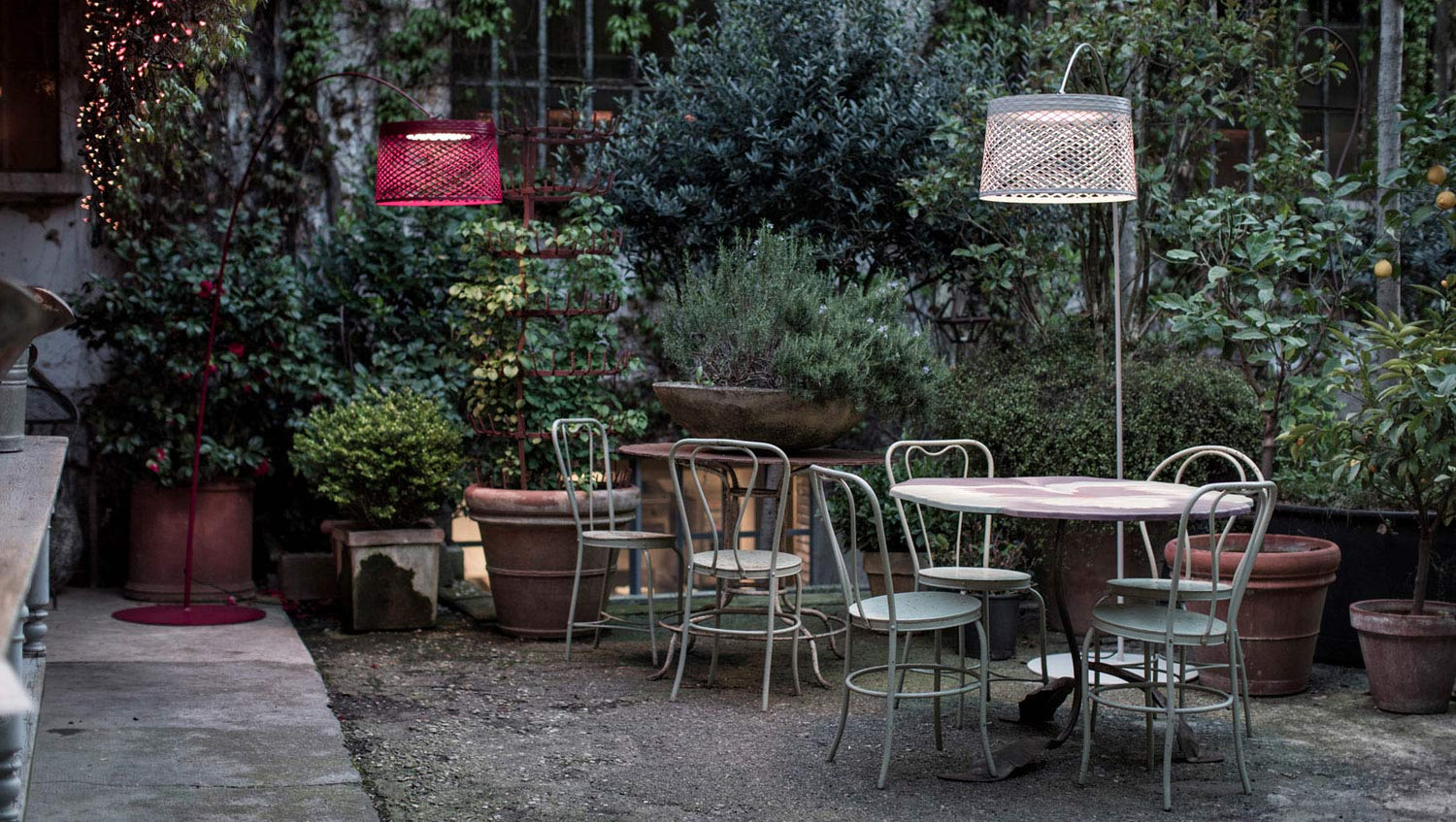 Twiggy Grid lampe de sol pour l'extérieur by Foscarini